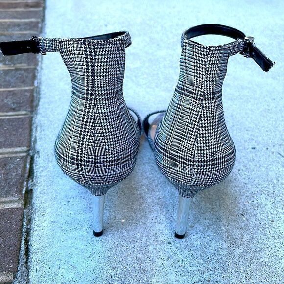 Aldo Black and White Glen Plaid Heels. Size 8. - Picture 6 of 15